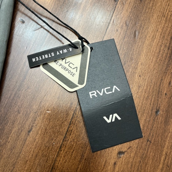 RVCA Standard 4-Way Stretch Fixed Waist 19 Inch Boardshort Size 32 Gray Swim NWT - Picture 11 of 16